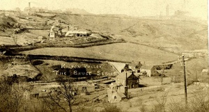 Duckhole Pit with Whitecliffe & Kilton Mill in Foreground